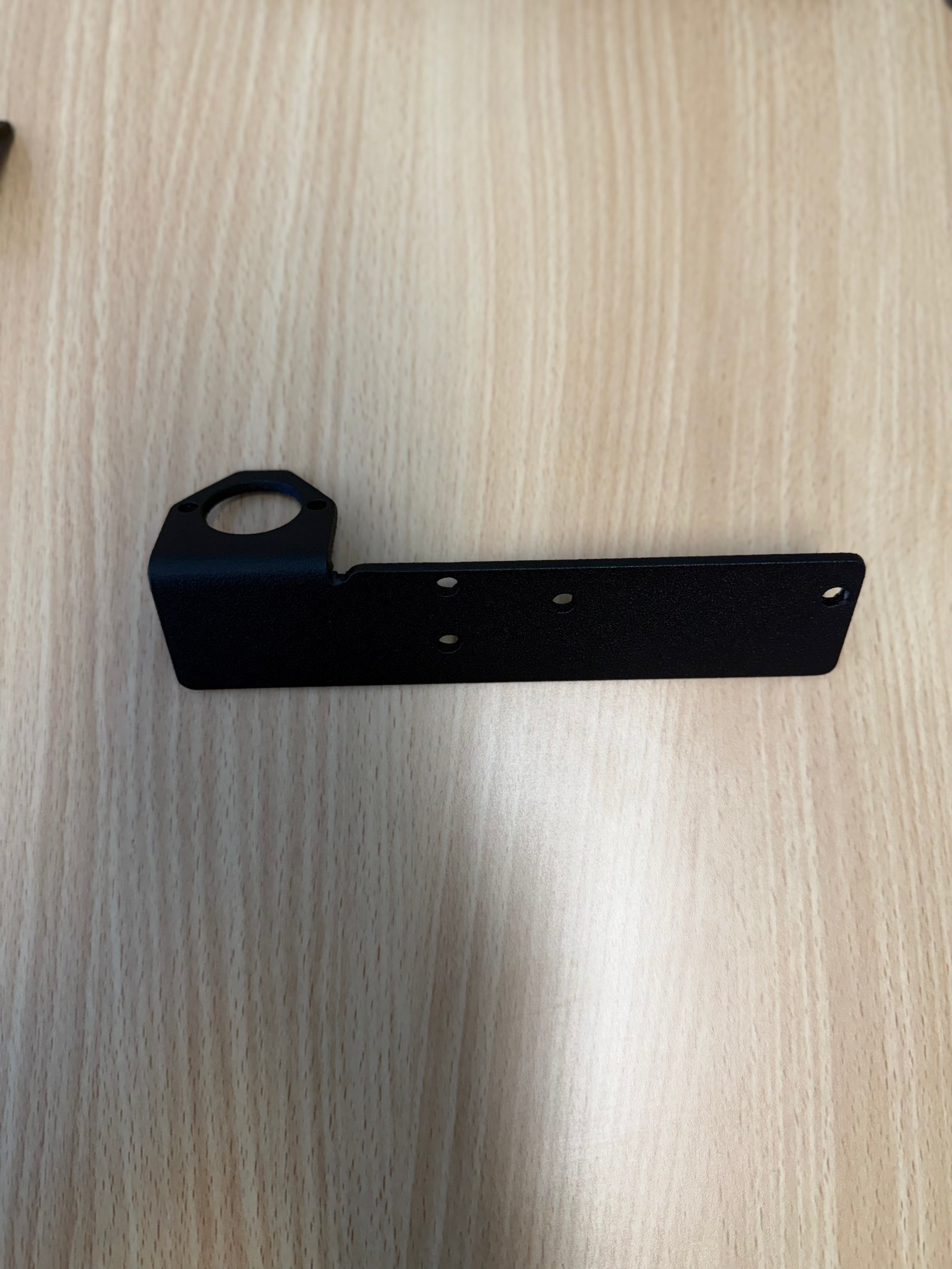 Universal 12pin, 50A Anderson + Safety Dave towing bracket